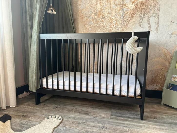 Complete babykamer 3delig (zwart) | babypark europe vittoria, Kinderen en Baby's, Kinderkamer | Complete kinderkamers, Zo goed als nieuw