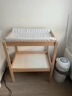Mooie commode met opstaande rand, Kinderen en Baby's, Kinderkamer | Commodes en Kasten, Ophalen, Minder dan 75 cm, Zo goed als nieuw