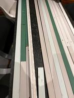 Ruim 45 meter aan plinten!  Gebruikt, Doe-het-zelf en Verbouw, Plinten en Afwerking, Ophalen, Zo goed als nieuw, Mdf, 200 tot 250 cm
