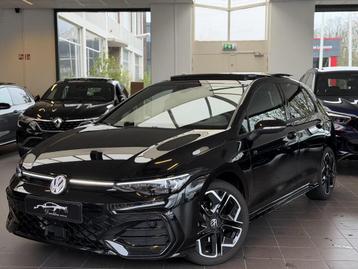 Volkswagen Golf 1.5 R Line Pano / 360 / H&K / Trekhaak beschikbaar voor biedingen