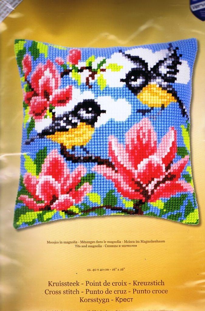 Cado vervaco borduurpakket kussen meesjes in magnolia, Hobby en Vrije tijd, Borduren en Borduurmachines, Nieuw, Borduurpakket