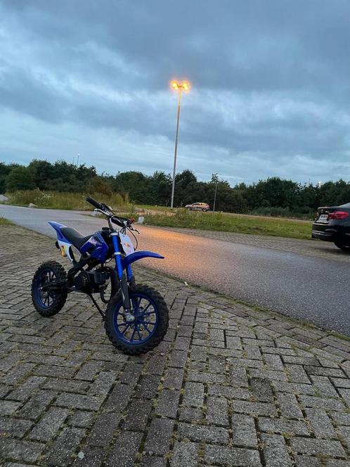 Redbull minibike, Fietsen en Brommers, Minibikes, Midibikes en Pitbikes, Zo goed als nieuw, Overige typen, Ophalen