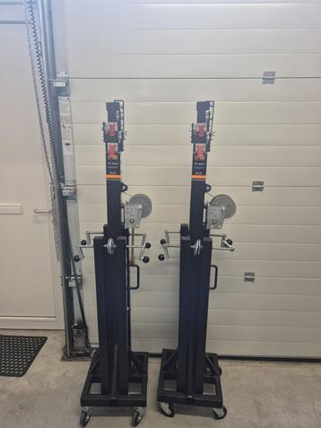 VMB TE-064 truss lifter set van 2 beschikbaar voor biedingen