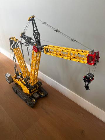 Lego Liebherr 13000 rupskraan 42146 beschikbaar voor biedingen