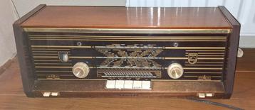 Prachtige oude Philips radio B4 23A/01 nr PL 0932 beschikbaar voor biedingen
