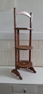 Vintage etagère, teakhout met ingelegd parelmoer, Huis en Inrichting, Gebruikt, Vintage, Ophalen of Verzenden, Nvt