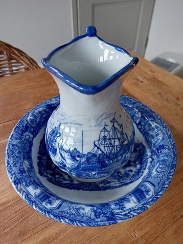 lampetset kan en schaal blauw/wit schepen beschikbaar voor biedingen