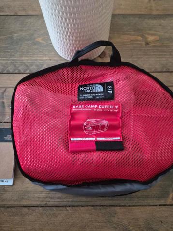 The North Face Base Camp Duffel S  beschikbaar voor biedingen