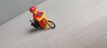 Lego postbode op fiets T.E.A.B. 