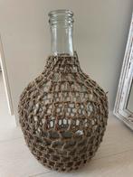 Grote wijnfles / vaas met borduursel, Huis en Inrichting, Woonaccessoires | Vazen, Overige kleuren, Ophalen of Verzenden, Minder dan 50 cm