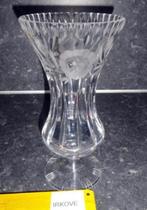 KRISTAL VAAS OP VOET * MET ROZEN DECOR 9 * Beeldschoon *, Antiek en Kunst, Antiek | Glas en Kristal, Verzenden