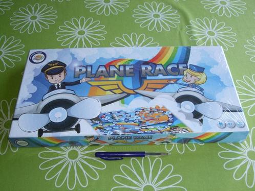 Nieuw in seal: Plane Race - ben jij de beste piloot?, Hobby en Vrije tijd, Gezelschapsspellen | Bordspellen, Nieuw, Een of twee spelers