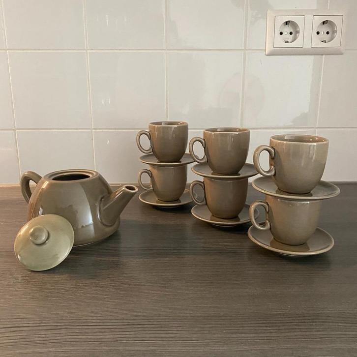 Dille & Kamille – 13-delig theeservies, Huis en Inrichting, Keuken | Servies, Zo goed als nieuw, Compleet servies, Overige stijlen