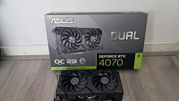 ASUS Dual GeForce RTX 4070 EVO OC Edition 12GB, Computers en Software, Videokaarten, Zo goed als nieuw, PCI-Express 4.0, GDDR6