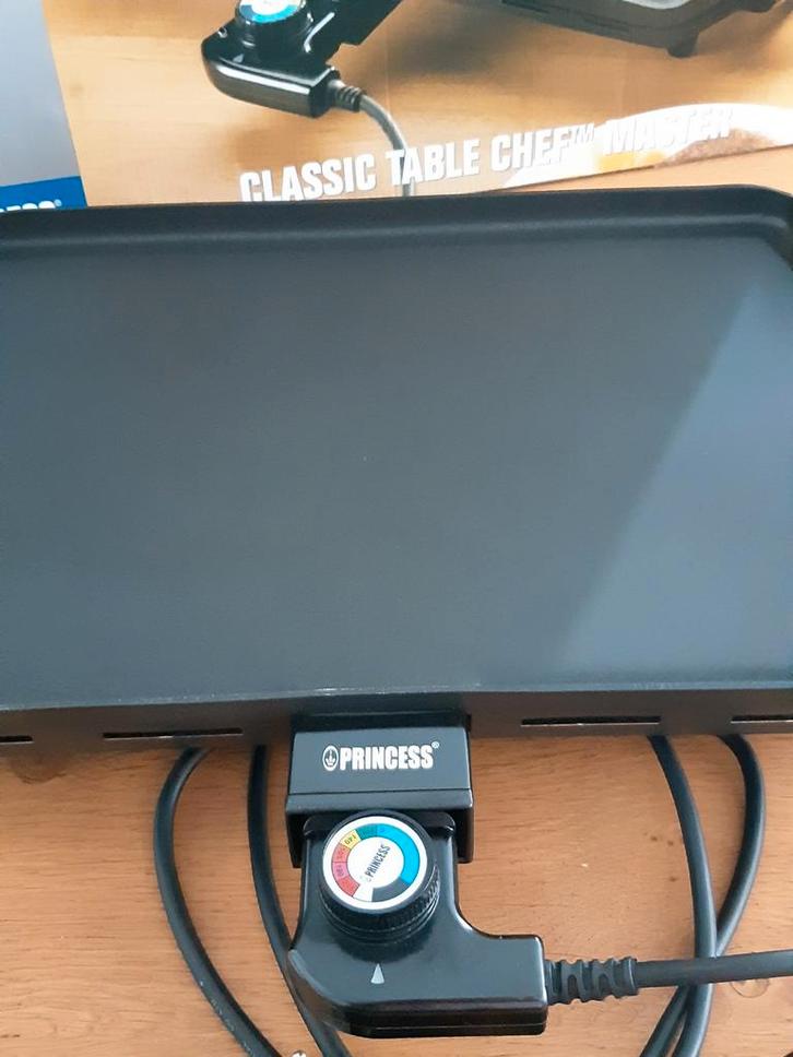 Princess tafelgrill bakplaat Classic Table Chef Master 6p, Witgoed en Apparatuur, Grillplaten, Zo goed als nieuw, Tafelgrill, Vaatwasmachinebestendig