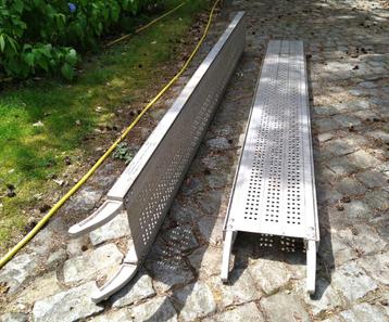 Paar Aluminium oprijplaten 350cm / 1900kg beschikbaar voor biedingen