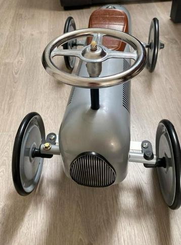 Marquant loopauto met echt rubberen wielen!  beschikbaar voor biedingen