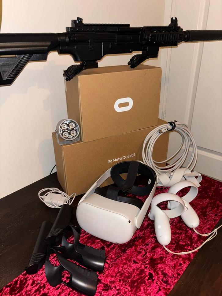 Meta Quest 2 VR Bril, Spelcomputers en Games, Virtual Reality, Zo goed als nieuw, Pc, VR-bril, Ophalen