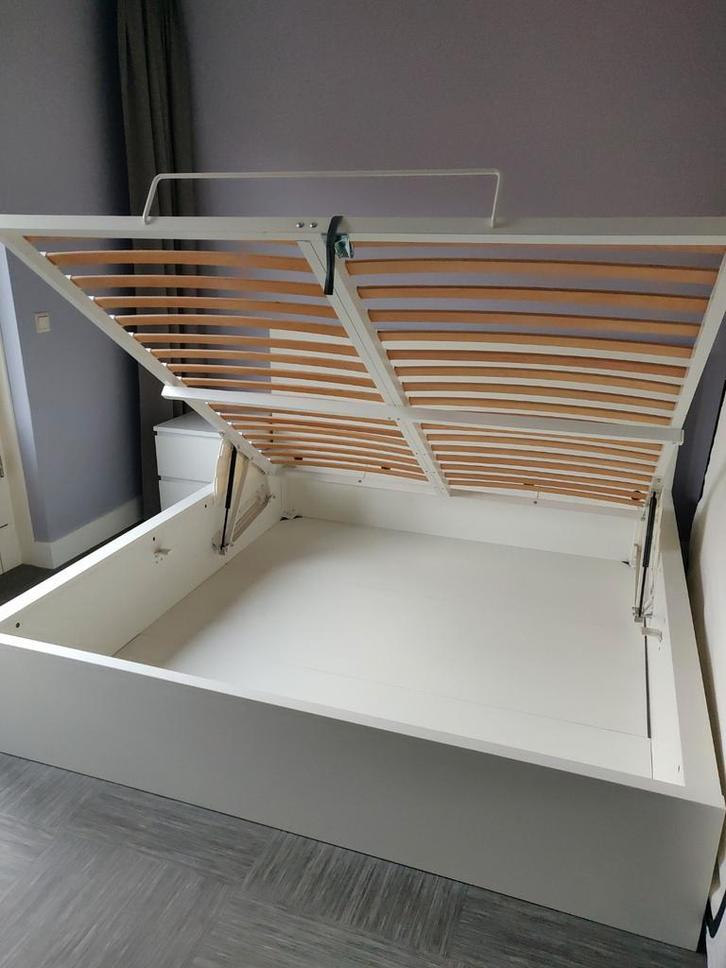 Ikea Malm 2persoonsbed met veel opbergruimte - wit - 180x200, Huis en Inrichting, Slaapkamer | Bedden, Zo goed als nieuw, Tweepersoons