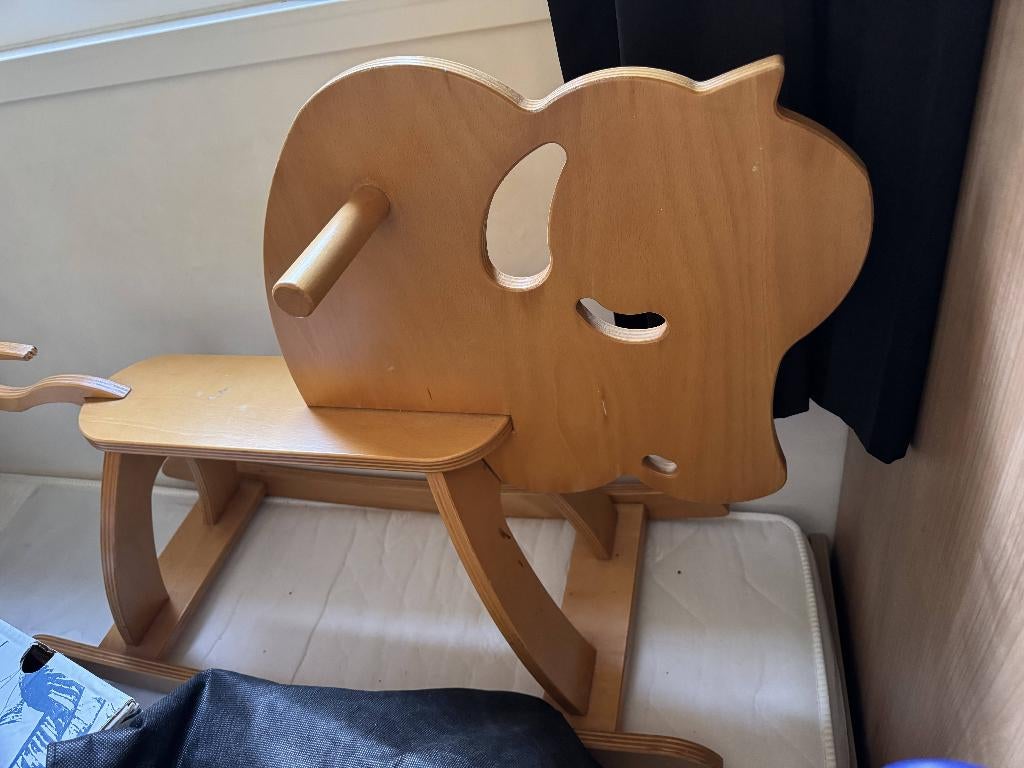 houten kinder stoel, Ophalen, Zo goed als nieuw, Stoel(en)