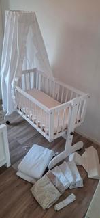 Mooie baby wieg! Kan schommelen!, Ophalen, Zo goed als nieuw, Wieg