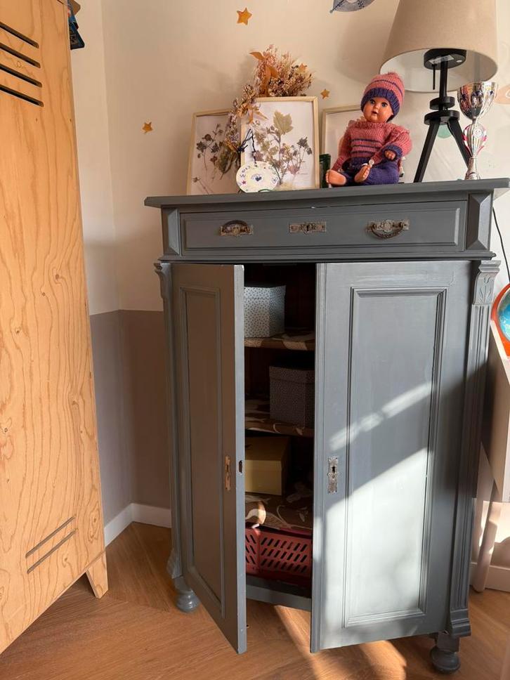 Brocante meidenkast, Huis en Inrichting, Kasten | Kledingkasten, Zo goed als nieuw, Minder dan 100 cm, 50 tot 100 cm, 25 tot 50 cm