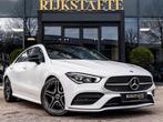 Mercedes CLA-klasse 180 AMG|PANO|SFEERVERL.|CAMERA|18'', Auto's, Mercedes-Benz, Gebruikt, 4 cilinders, Wit, Bedrijf