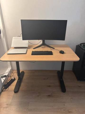 IKEA Bekant desk - afbeelding 1