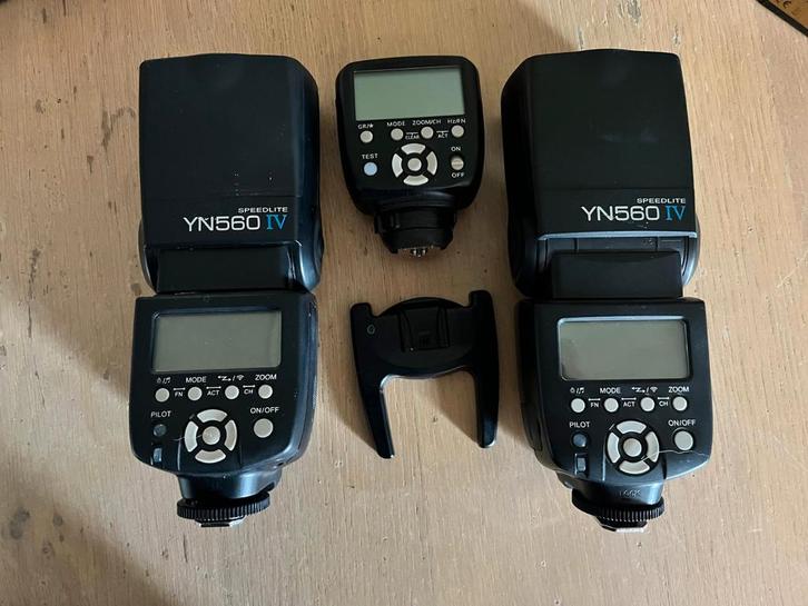 Yongnuo YN560 IV Speedlite 2x + Yongnuo YN560 TXII trigger, Audio, Tv en Foto, Fotografie | Flitsers, Zo goed als nieuw, Overige merken
