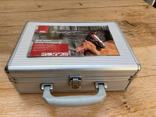 Birth alarm Mobile Premium met antirolsingel, KPN simkaart, Dieren en Toebehoren, Paarden en Pony's | Overige Paardenspullen, Gebruikt