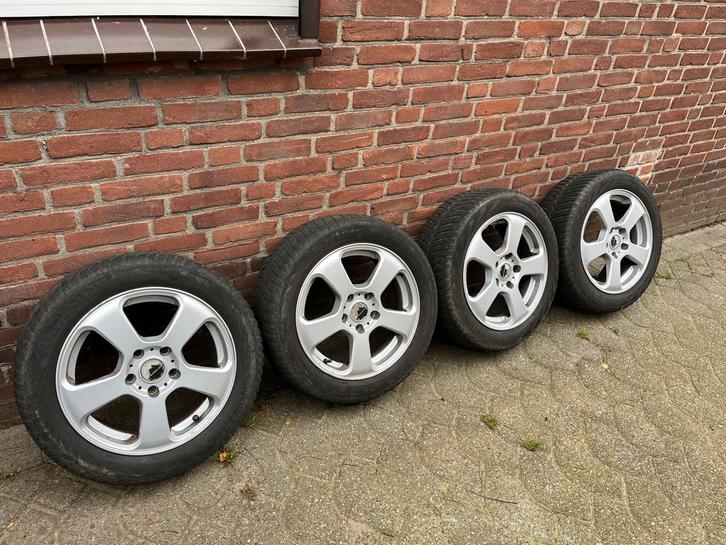 16 Inch Wielen Mazda 3/5 + Winterbanden (2x Op), Auto-onderdelen, Banden en Velgen, Banden en Velgen, Winterbanden, 15 inch, 205 mm