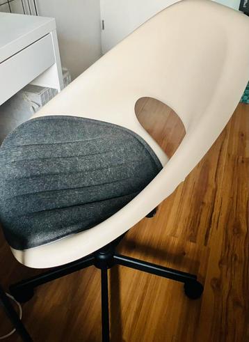IKEA Draaistoel + zitkussen, beige/ donkergrijs beschikbaar voor biedingen