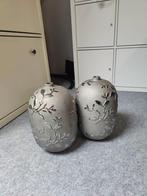 Set van 2 decoratieve vazen, Overige materialen, Overige kleuren, Ophalen of Verzenden, Zo goed als nieuw