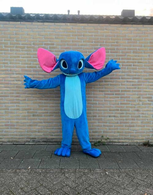 Mascotte pak van stitch te huur, Hobby en Vrije tijd, Feestartikelen | Verhuur, Zo goed als nieuw, Overige, Ophalen of Verzenden