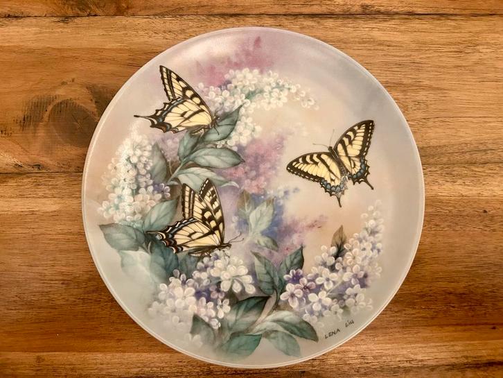 Lena Liu Vlinder Borden Set Compleet Met Certificaten., Antiek en Kunst, Antiek | Schalen, Ophalen of Verzenden