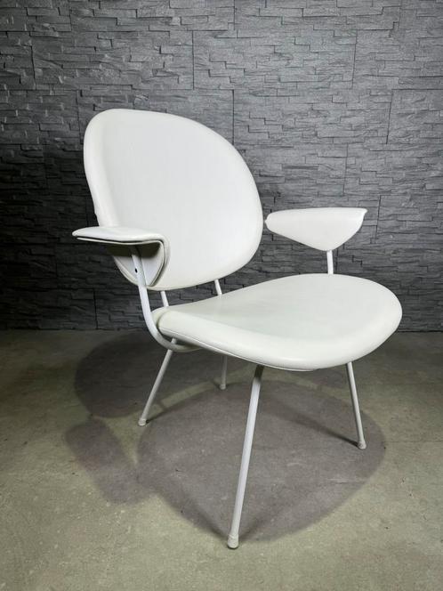 Originele Kembo 302 fauteuil. All White. Design W.H. Gispen, Huis en Inrichting, Fauteuils, Gebruikt, Metaal, Overige materialen