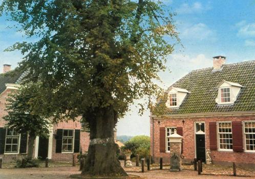 SOEST Achter de Oude Kerk, Verzamelen, Ansichtkaarten | Nederland, Gelopen, Utrecht, 1960 tot 1980, Verzenden