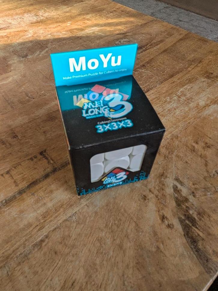 Rubiks cube 3x3 (moyu), Hobby en Vrije tijd, Denksport en Puzzels, Zo goed als nieuw, Rubik's of 3D-puzzel, Minder dan 500 stukjes
