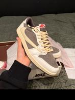 Nike Jordan 1 Low Travis Scott reverse Mocha, Ophalen of Verzenden, Nieuw, Sneakers of Gympen