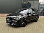Volkswagen Tiguan 1.5 TSI R-Line Blackstyle/Pano/Led/Virt/Ga, 15 km/l, Zwart, 4 cilinders, 150 pk