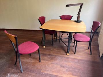 Vintage Eetkamer set ( Topform) tafel met 4 stoelen  beschikbaar voor biedingen