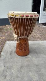 Originele Djembe uit Senegal - Kapotte Huid, Muziek en Instrumenten, Drumstellen en Slagwerk, Ophalen, Gebruikt, Overige merken
