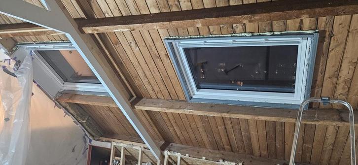 Velux tuimel dakramen GGL UK04 2050 met Velux rolgordijn, Doe-het-zelf en Verbouw, Glas en Ramen, Gebruikt, Dakraam, 80 tot 120 cm