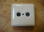 GIRA coax wandcontactdoos (radio/tv), Ophalen of Verzenden, Gebruikt