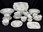 Royal Albert BLUE BLOSSOM servies, Overige typen, Ophalen of Verzenden, Zo goed als nieuw, Overige stijlen