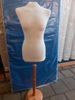 Leuke vintage paspop. Poot niet mooi., Ophalen