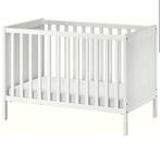 Baby bed 60x120cm sundvik, Kinderen en Baby's, Kinderkamer | Complete kinderkamers, Ophalen, Zo goed als nieuw, Jongetje of Meisje