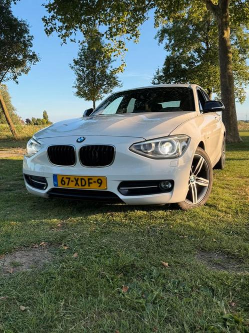 BMW 1-Serie 116I 100KW 5DR Aut8 2012 Wit, Auto's, BMW, Particulier, 1-Serie, Benzine, B, Hatchback, Automaat, Origineel Nederlands