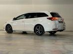 Toyota Auris Touring Sports 1.8 Hybrid Dynamic Ultimate | CA, Auto's, 65 €/maand, Gebruikt, Euro 6, Alcantara
