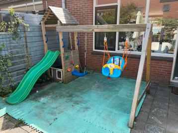 Houten speeltoestel beschikbaar voor biedingen